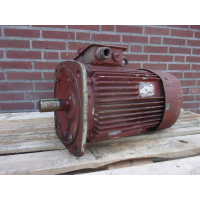 11 KW  2900 RPM As 38 mm, Used.